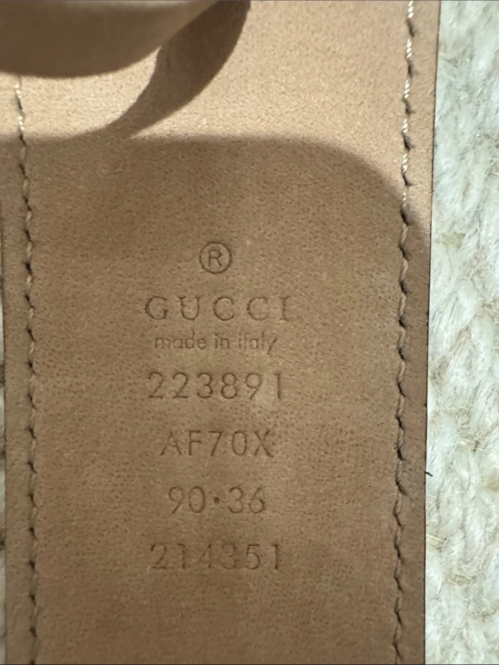 Gucci Black Leather Belt with Navy Interlocking GG Resin Buckle